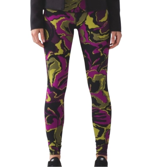 lululemon athletica Pants - Lululemon Wunder Under Leggings size 6 Boom Bloom Chartreuse Green Aurora